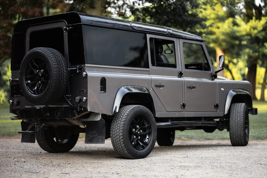 1988 Land Rover Defender 110 - Image 30 of 31