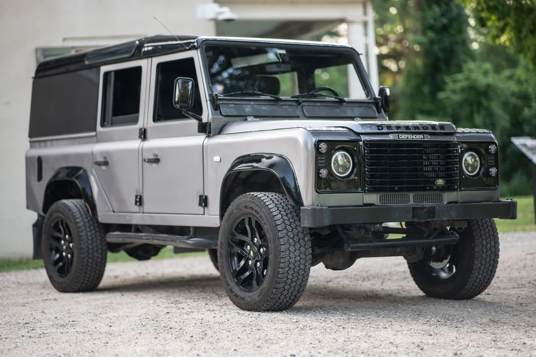 1988 Land Rover Defender 110 - Image 17 of 31