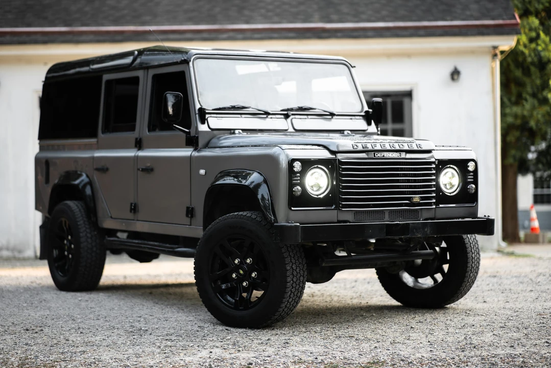 1988 Land Rover Defender 110 - Image 15 of 31