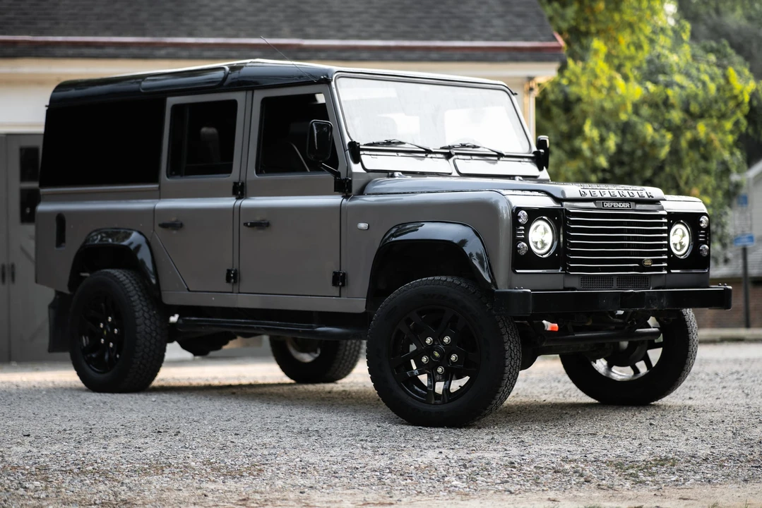 1988 Land Rover Defender 110 - Image 19 of 31