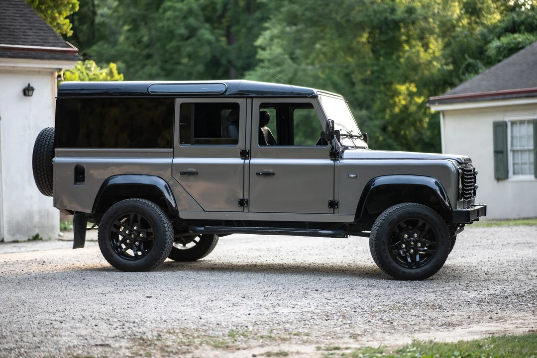 1988 Land Rover Defender 110 - Image 24 of 31