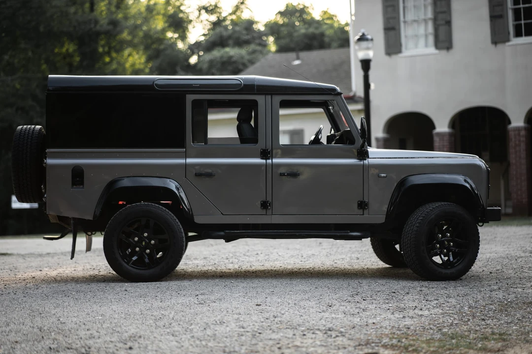 1988 Land Rover Defender 110 - Image 28 of 31
