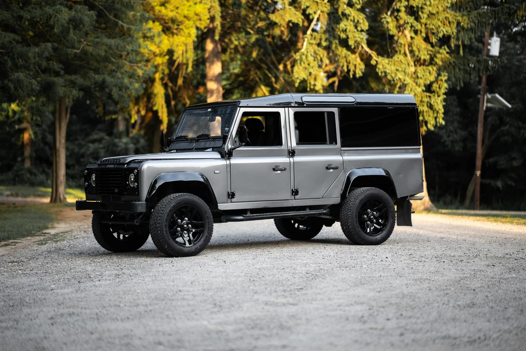 1988 Land Rover Defender 110 - Image 2 of 31