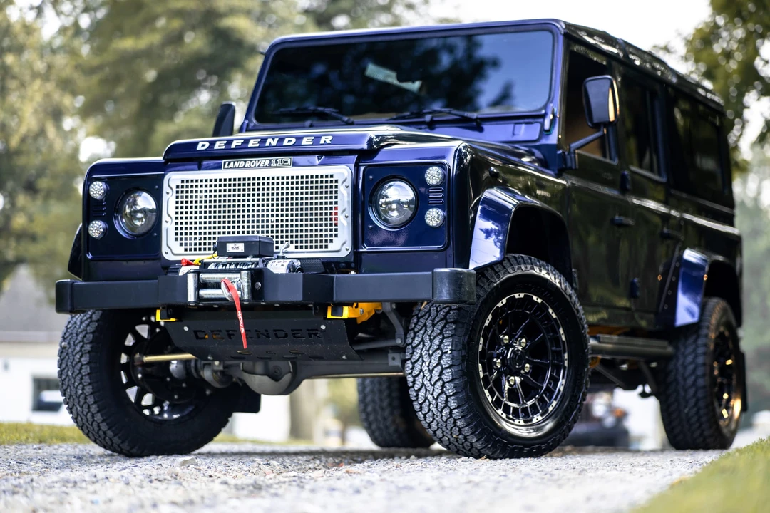 1989 Land Rover Defender 110 - Image 4 of 31