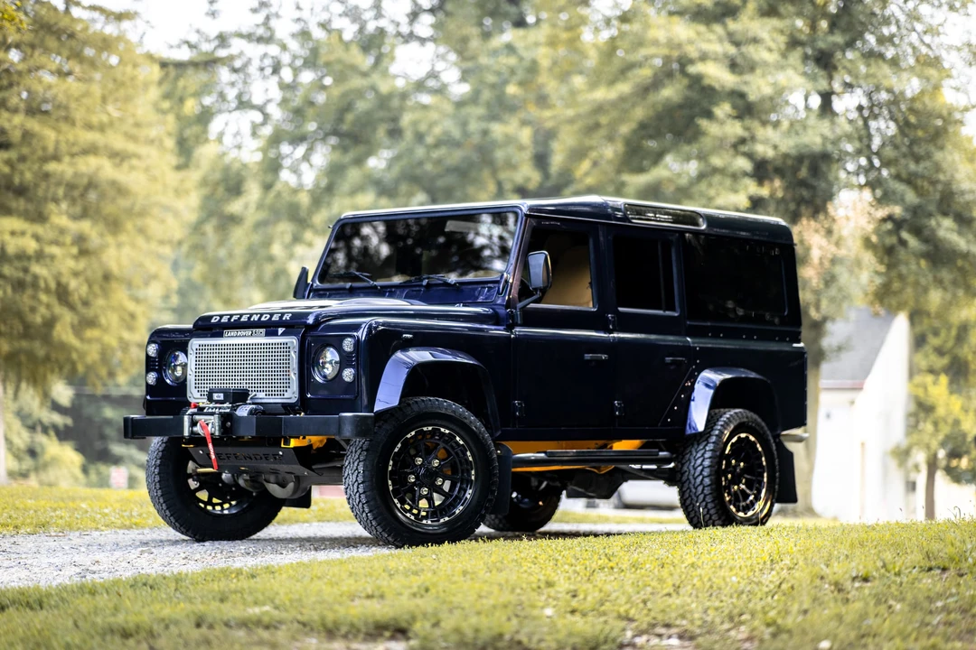 1989 Land Rover Defender 110 - Image 12 of 31
