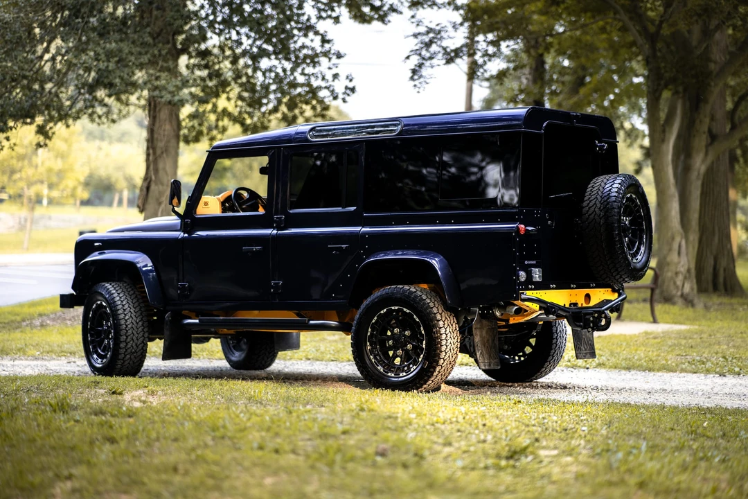 1989 Land Rover Defender 110 - Image 23 of 31