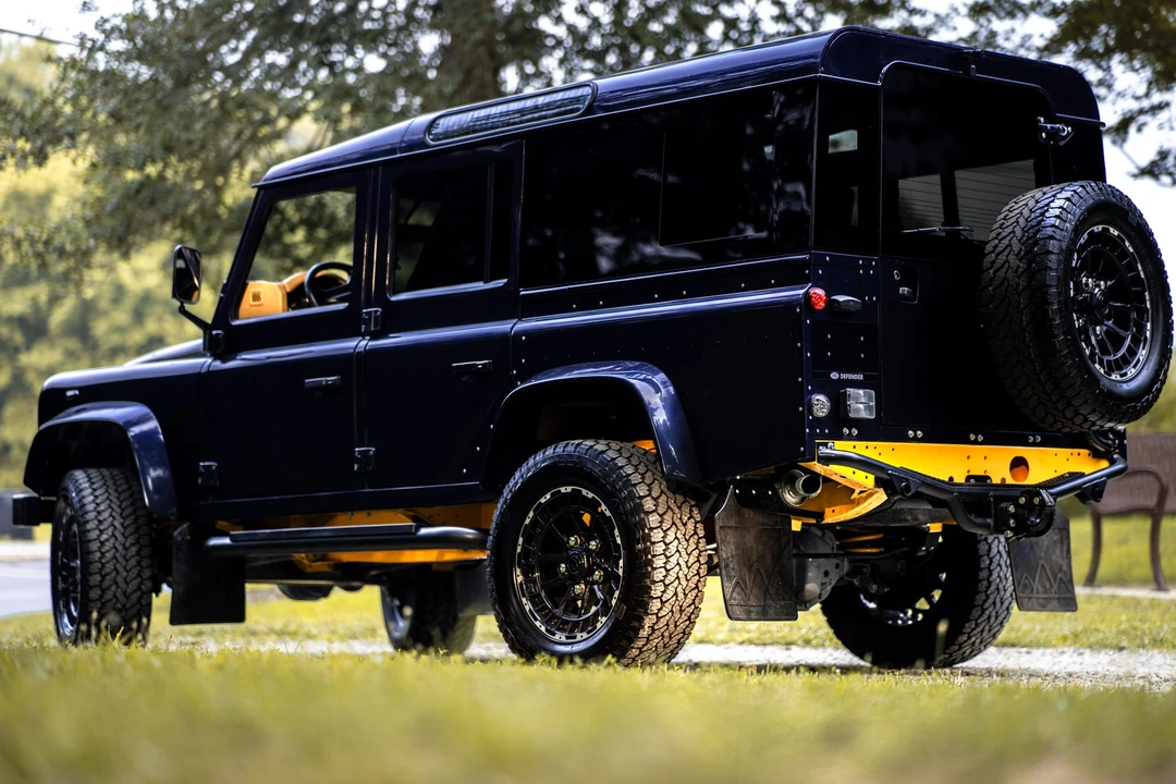 1989 Land Rover Defender 110 - Image 24 of 31