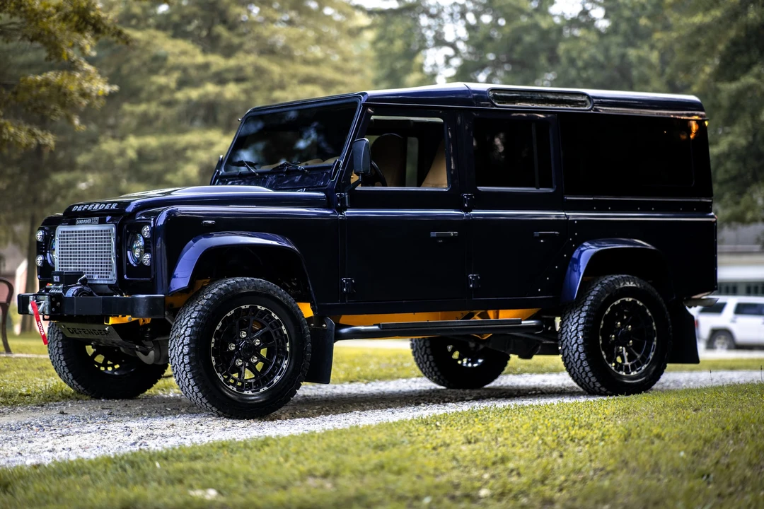 1989 Land Rover Defender 110 - Image 18 of 31
