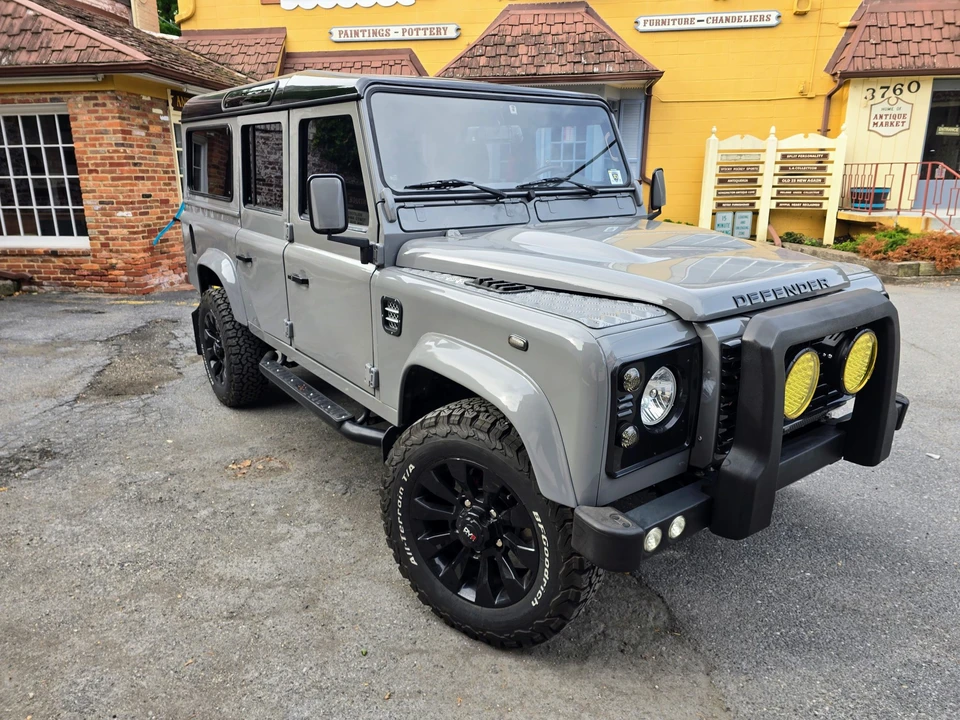 1990 Land Rover Defender 110 - Image 9 of 31