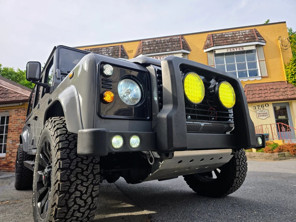 1990 Land Rover Defender 110 - Image 19 of 31