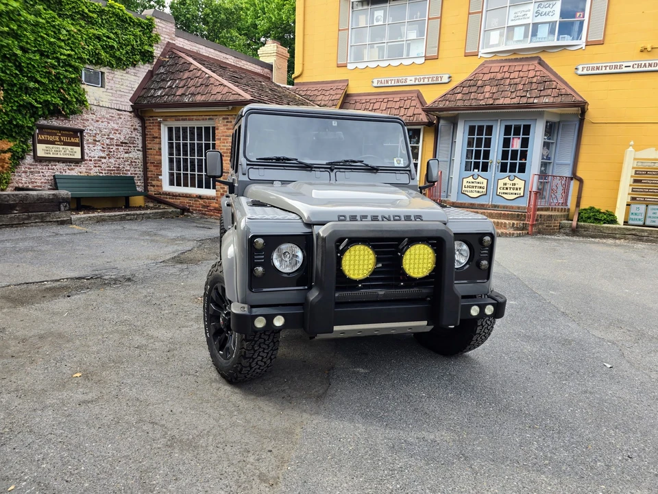 1990 Land Rover Defender 110 - Image 18 of 31