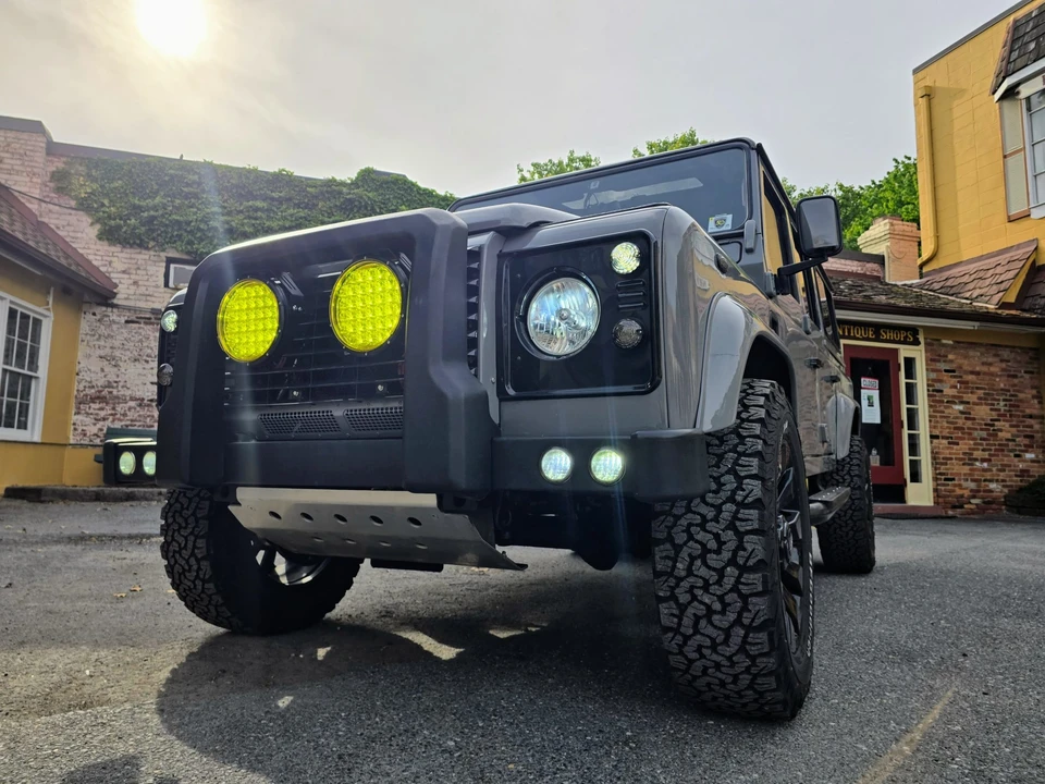 1990 Land Rover Defender 110 - Image 24 of 31