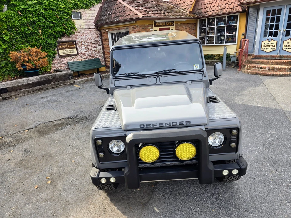 1990 Land Rover Defender 110 - Image 16 of 31