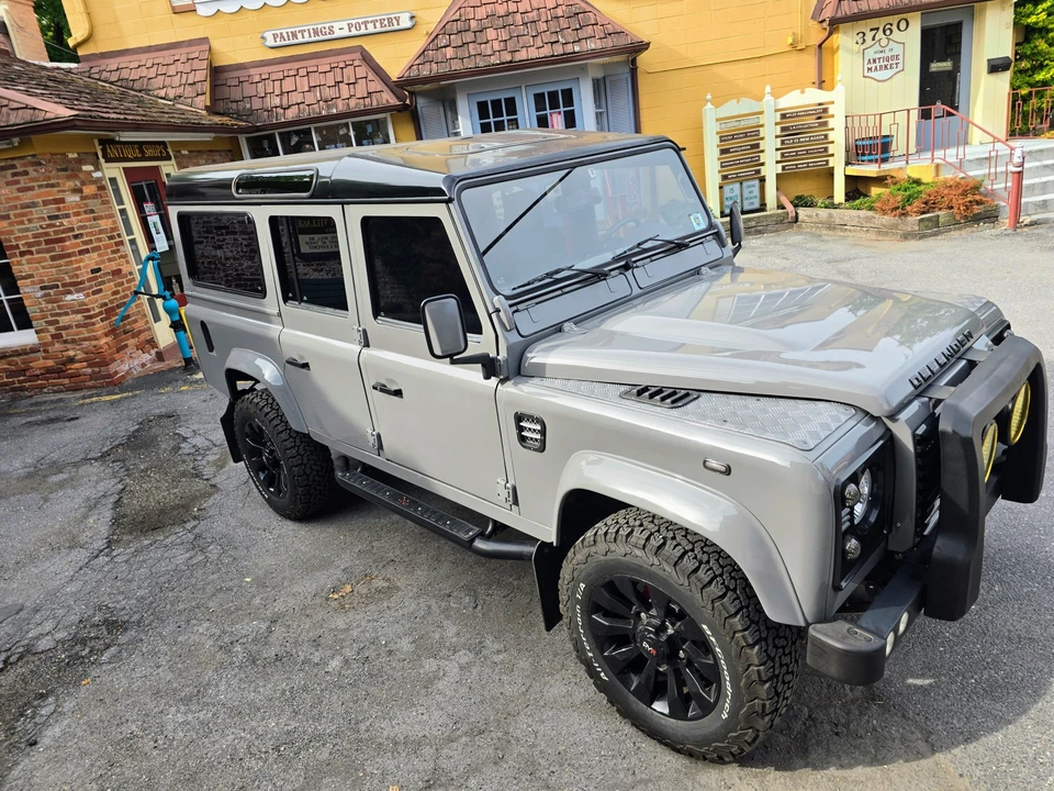 1990 Land Rover Defender 110 - Image 8 of 31