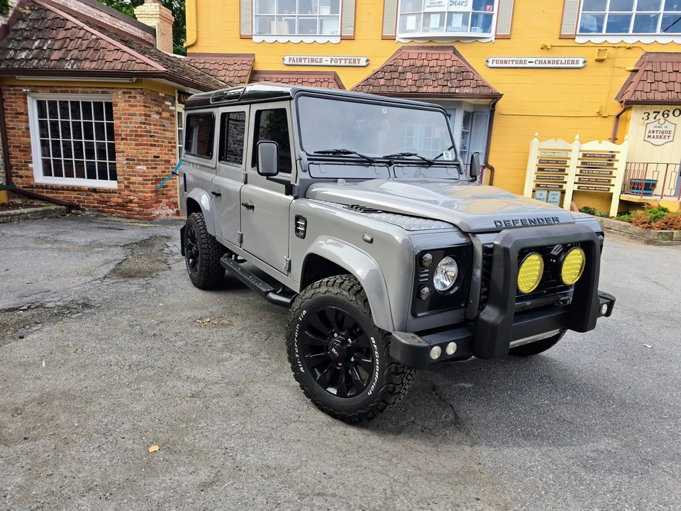 1990 Land Rover Defender 110 - Image 10 of 31