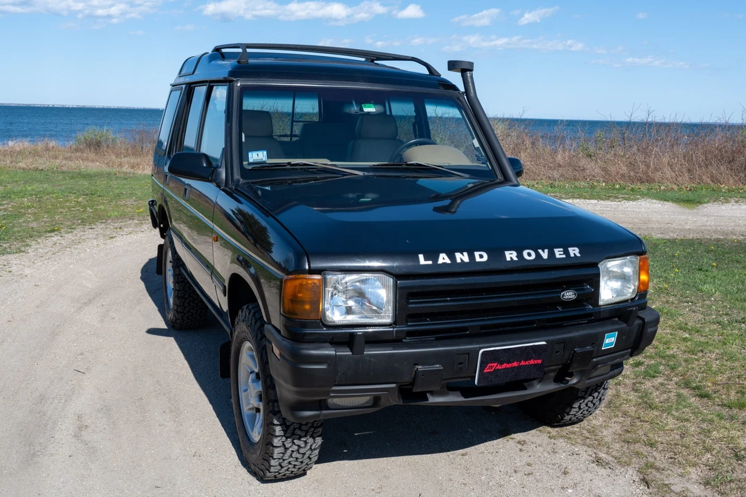 1998 Land Rover Discovery 1st Gen - Image 11 of 31