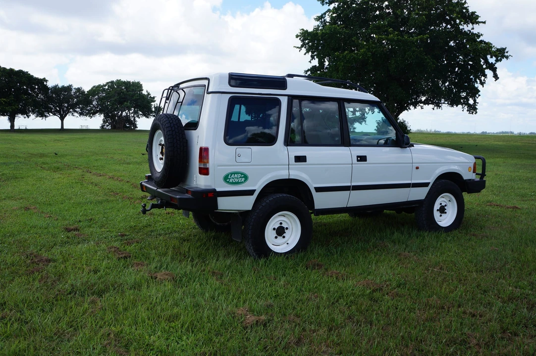 1998 Land Rover Discovery 1st Gen - Image 16 of 31