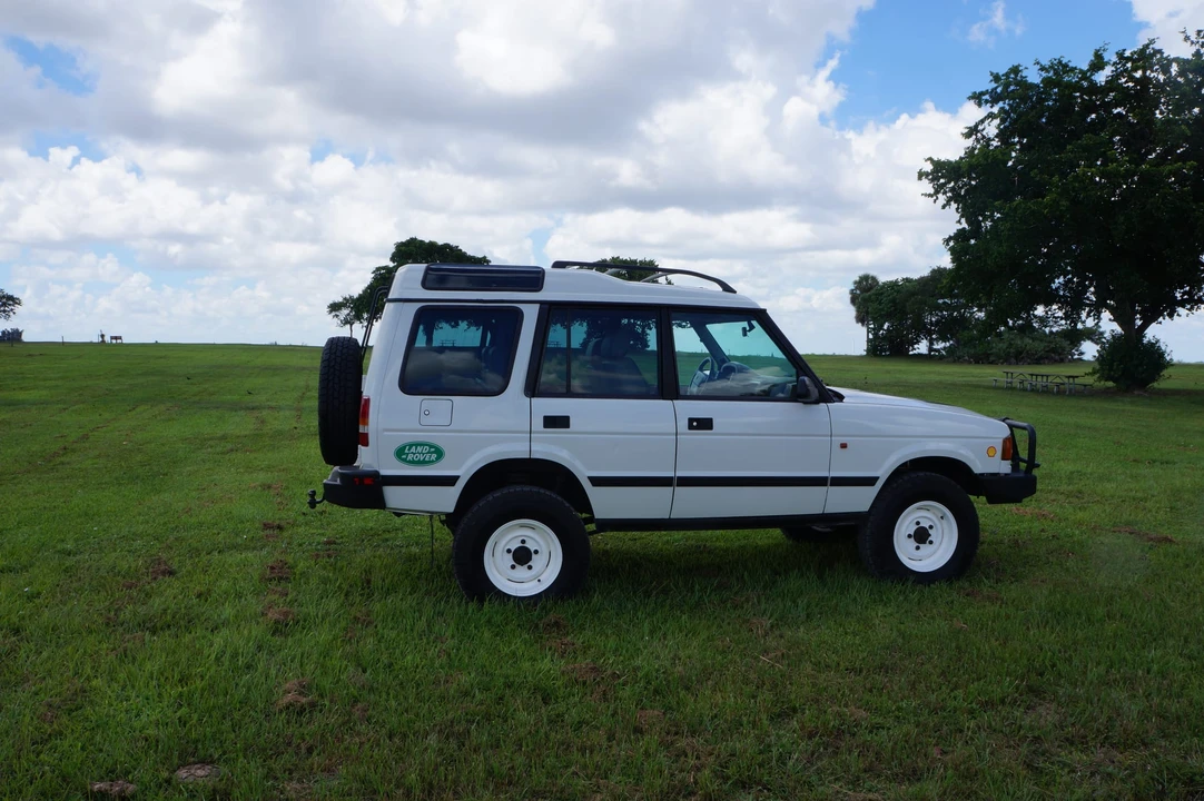1998 Land Rover Discovery 1st Gen - Image 14 of 31