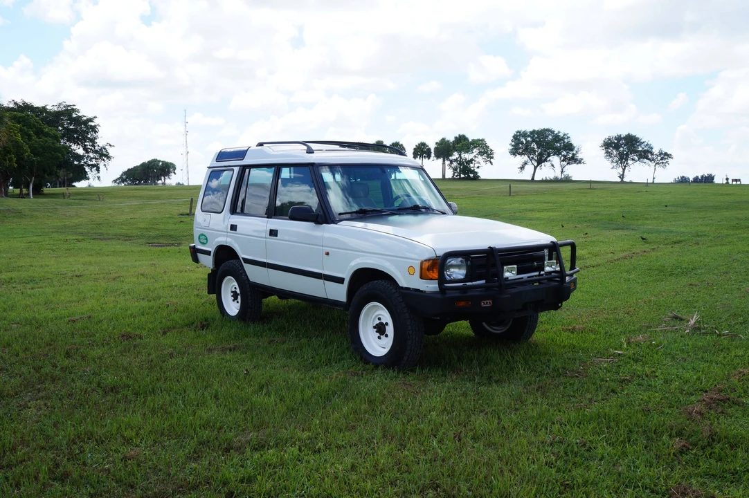 1998 Land Rover Discovery 1st Gen - Image 8 of 31