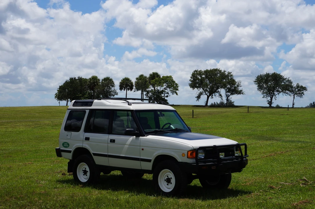 1998 Land Rover Discovery 1st Gen - Image 11 of 31