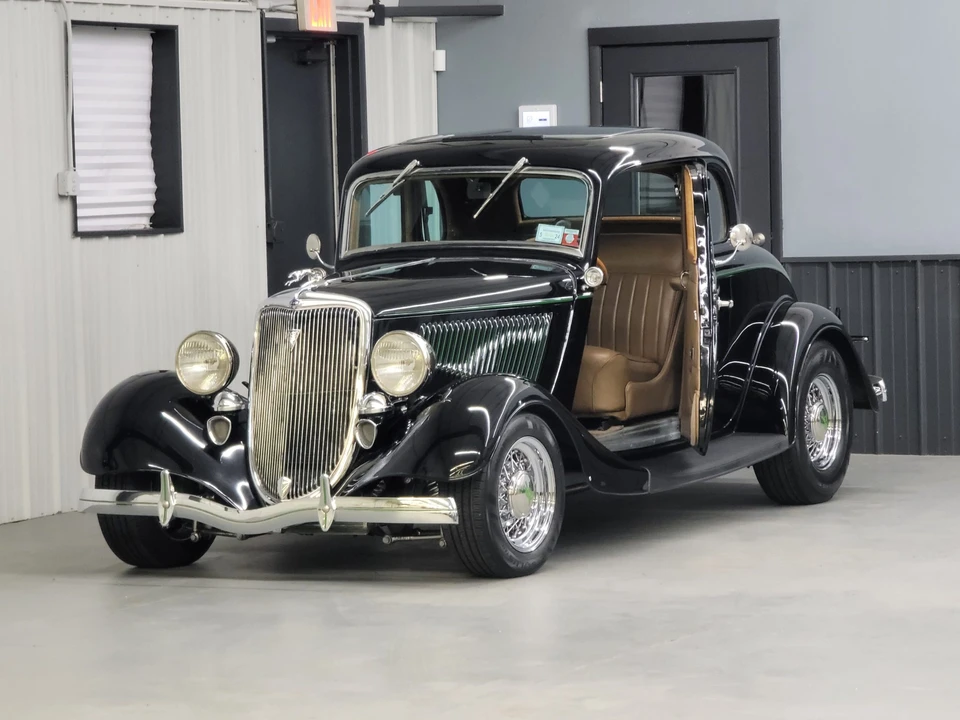 1934 Ford Model 18 & 40 - Image 10 of 31