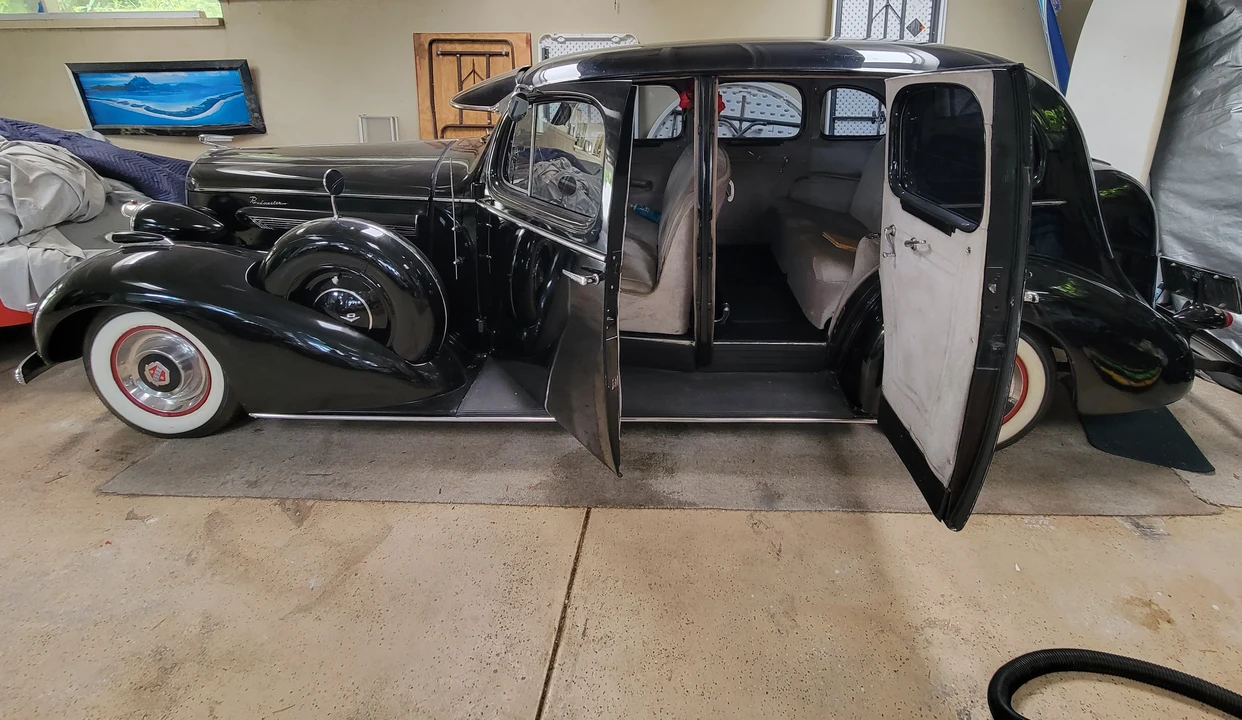 1936 Buick Roadmaster - Image 16 of 31
