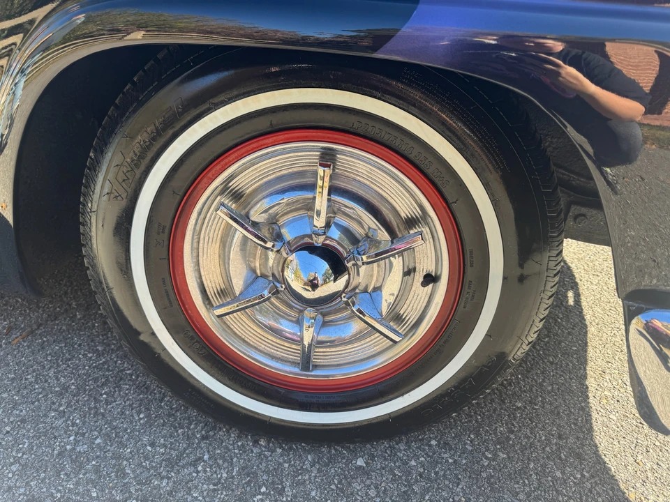 1955 Ford Fairlane 1st Gen - Image 27 of 31
