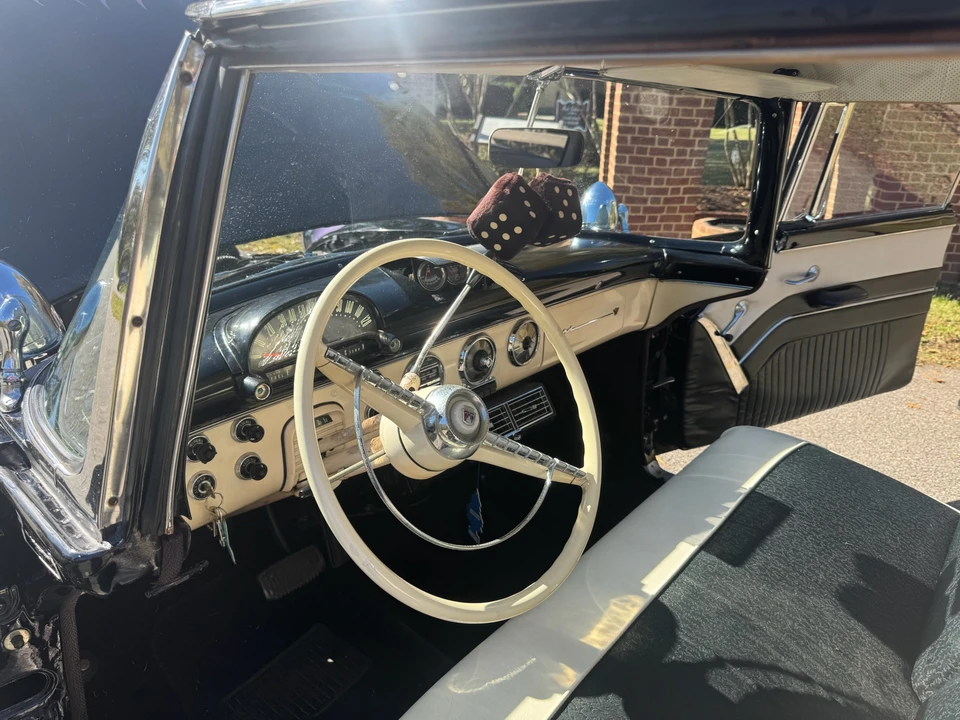 1955 Ford Fairlane 1st Gen - Image 28 of 31