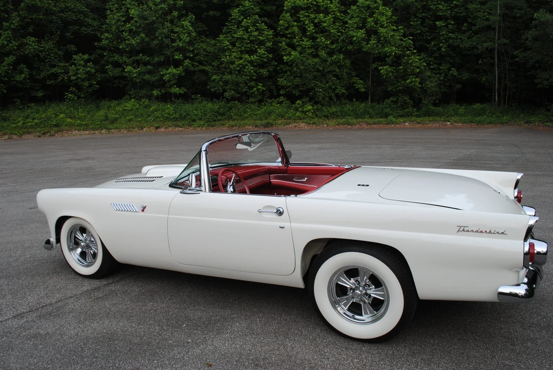 1955 Ford Thunderbird 1st Gen - Image 23 of 31