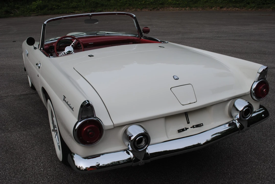 1955 Ford Thunderbird 1st Gen - Image 25 of 31
