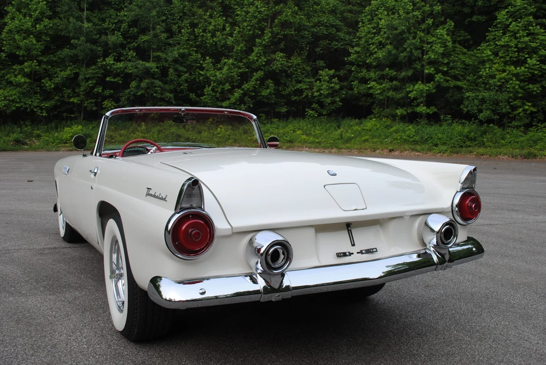 1955 Ford Thunderbird 1st Gen - Image 26 of 31