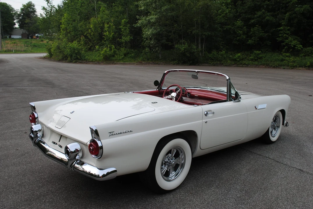 1955 Ford Thunderbird 1st Gen - Image 30 of 31