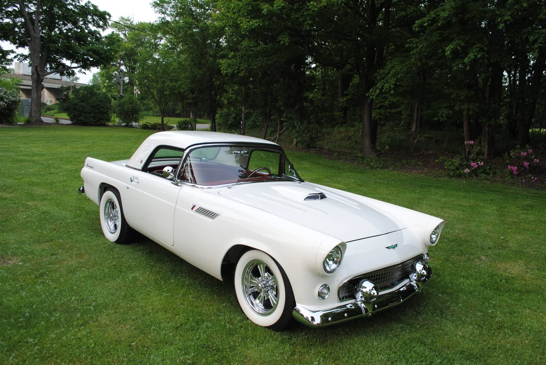 1955 Ford Thunderbird 1st Gen - Image 15 of 31