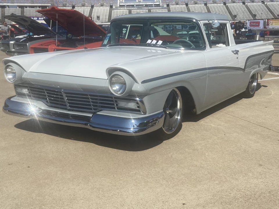 1957 Ford Ranchero 1st Gen - Image 9 of 31