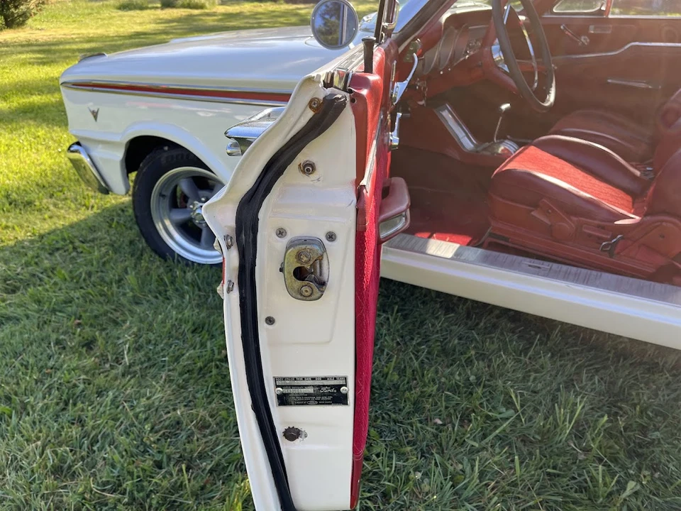 1963 Ford Fairlane 3rd Gen - Image 17 of 31