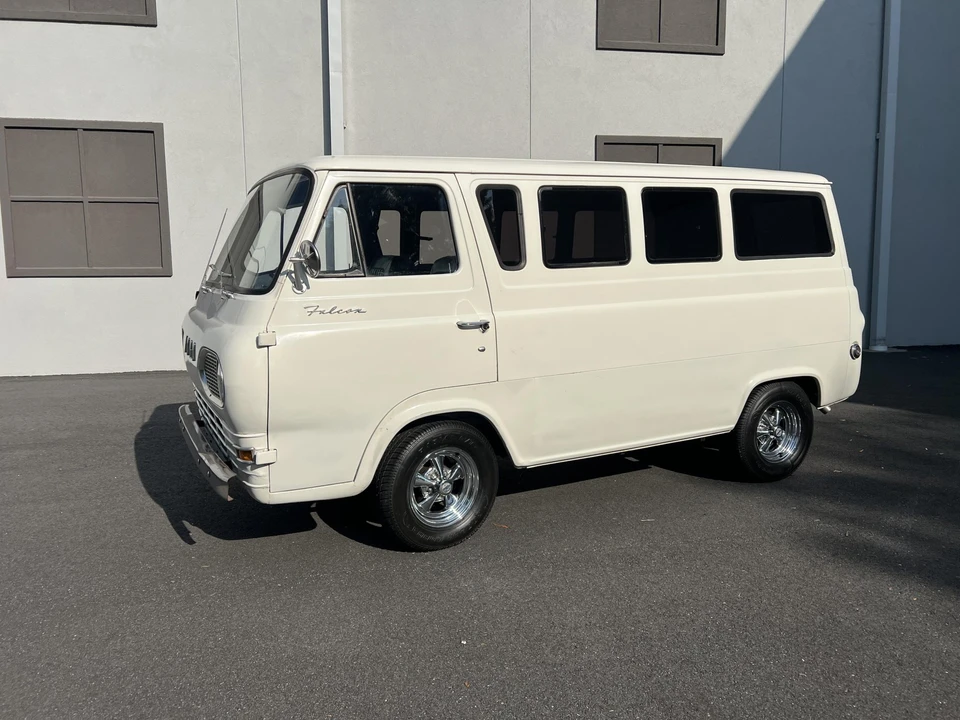 1964 Ford Econoline Van - Image 18 of 31