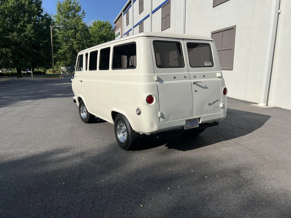 1964 Ford Econoline Van - Image 22 of 31