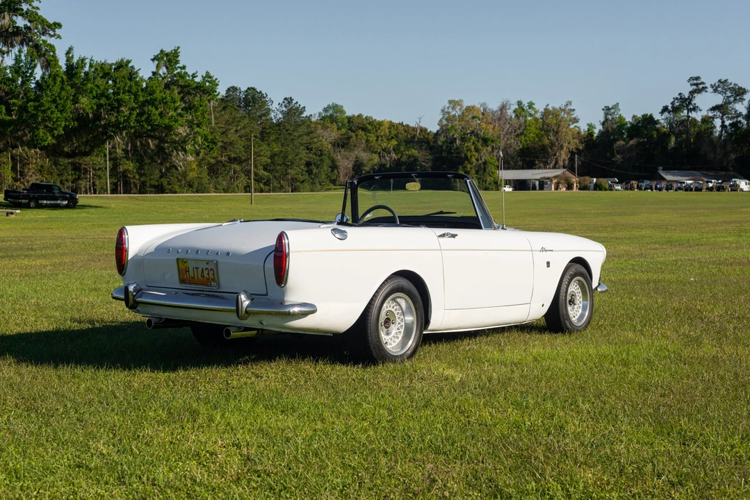 1966 Sunbeam Alpine Series V - Image 9 of 31