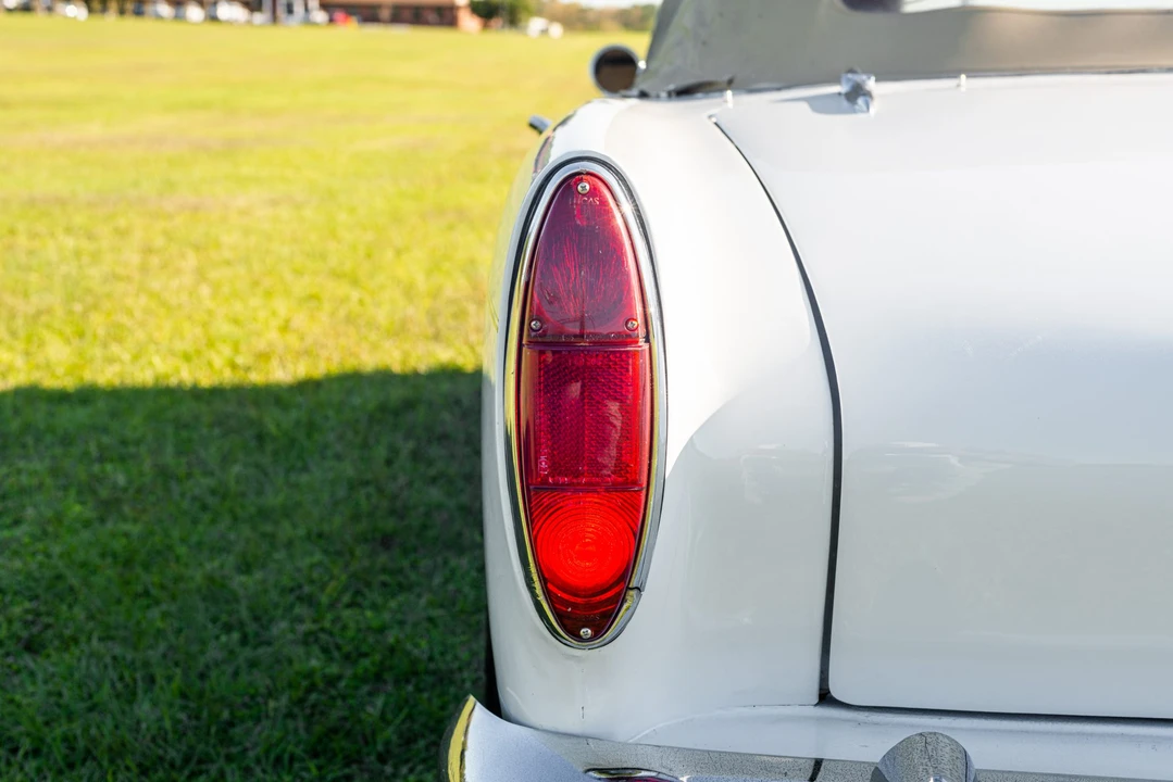 1966 Sunbeam Alpine Series V - Image 30 of 31