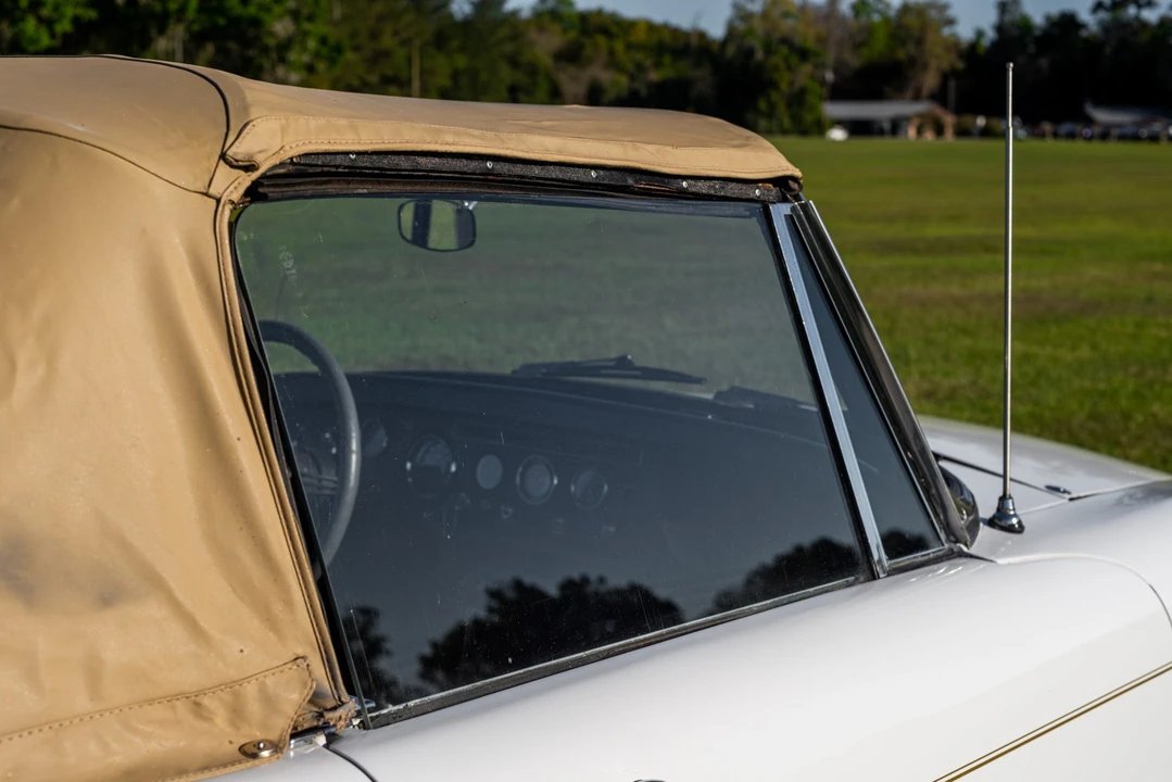 1966 Sunbeam Alpine Series V - Image 18 of 31