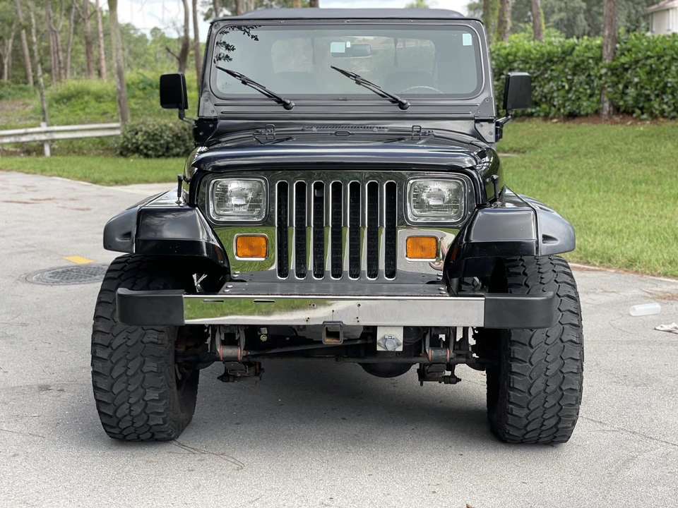 1995 Jeep YJ Wrangler - Image 9 of 31