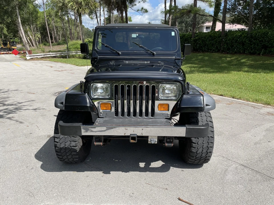 1995 Jeep YJ Wrangler - Image 6 of 31