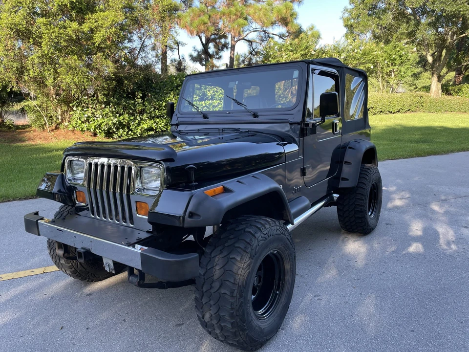 1995 Jeep YJ Wrangler - Image 5 of 31