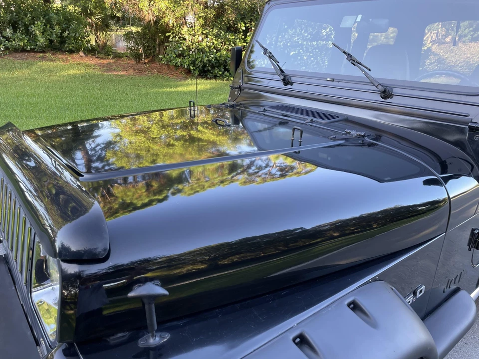 1995 Jeep YJ Wrangler - Image 29 of 31