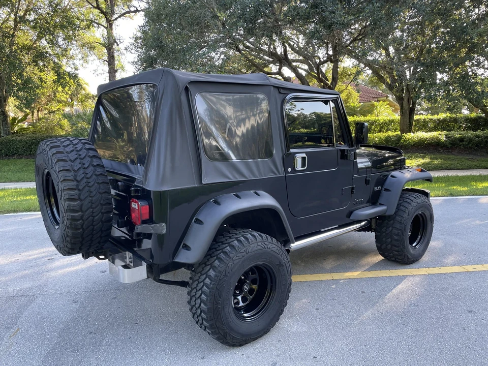 1995 Jeep YJ Wrangler - Image 14 of 31
