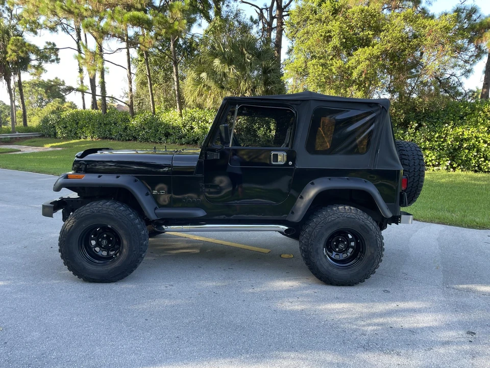 1995 Jeep YJ Wrangler - Image 20 of 31