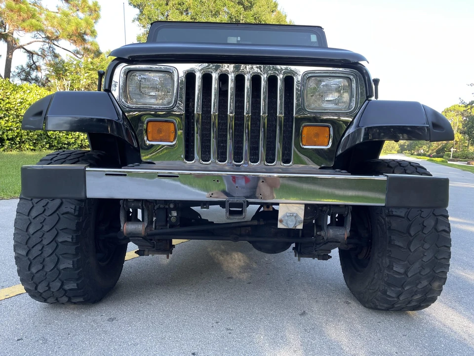 1995 Jeep YJ Wrangler - Image 7 of 31