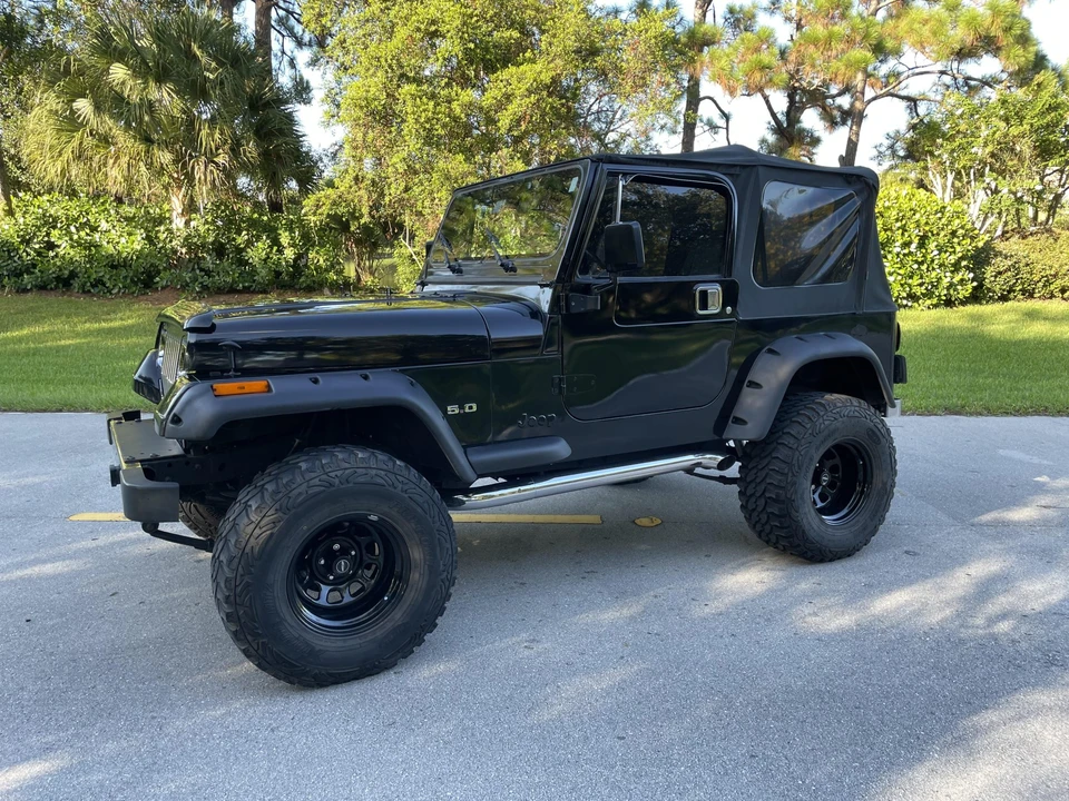 1995 Jeep YJ Wrangler - Image 2 of 31