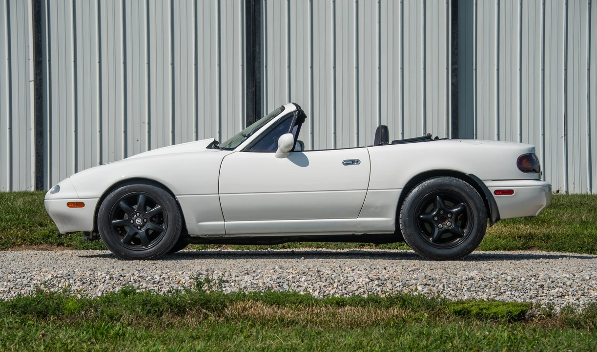1996 Mazda NA MX-5 Miata - Image 9 of 31