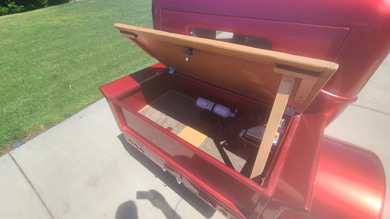 Ford Hot Rod - Image 17 of 31